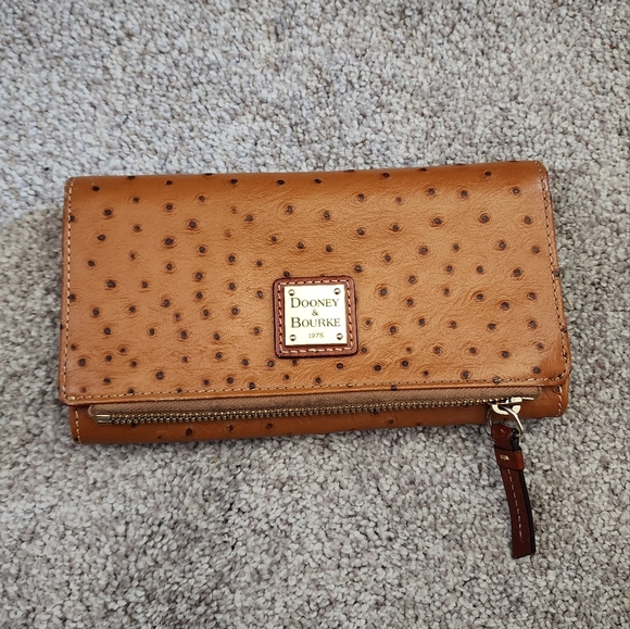 Dooney & Bourke Wallet - Picture 1 of 7